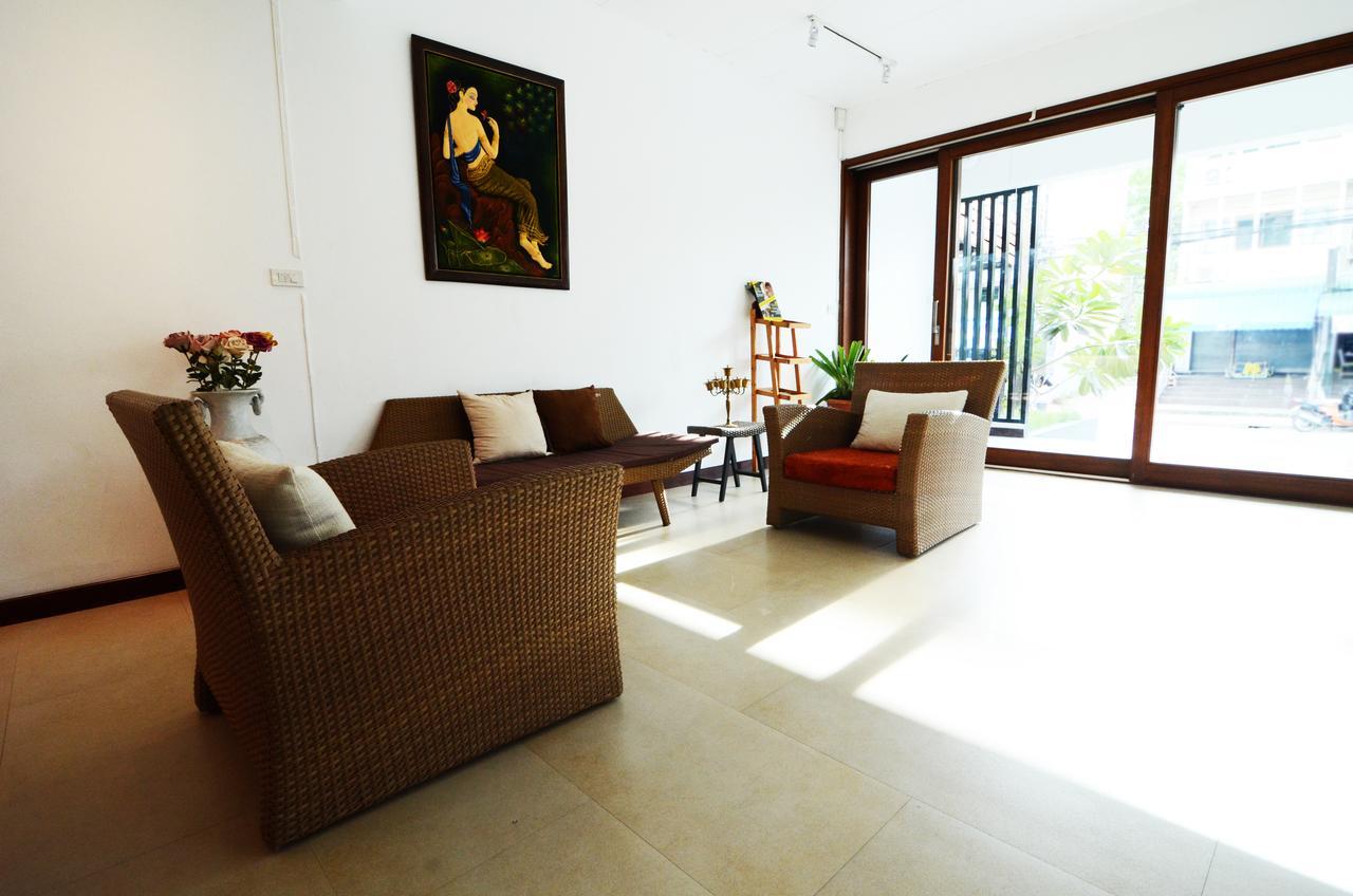 Lanna Thai Hostel チエンマイ エクステリア 写真