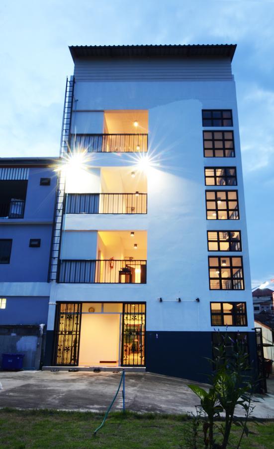 Lanna Thai Hostel チエンマイ エクステリア 写真