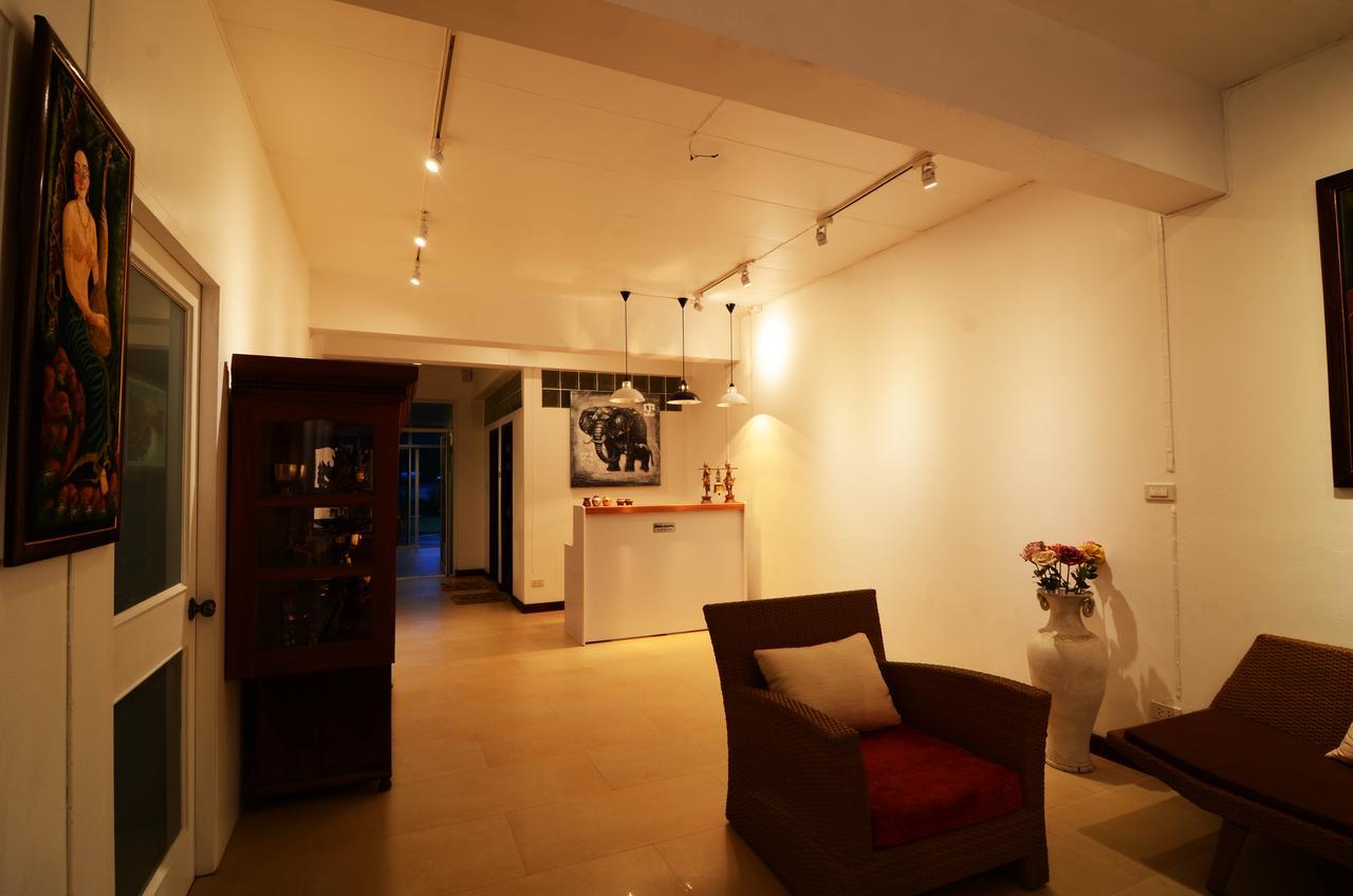 Lanna Thai Hostel チエンマイ エクステリア 写真