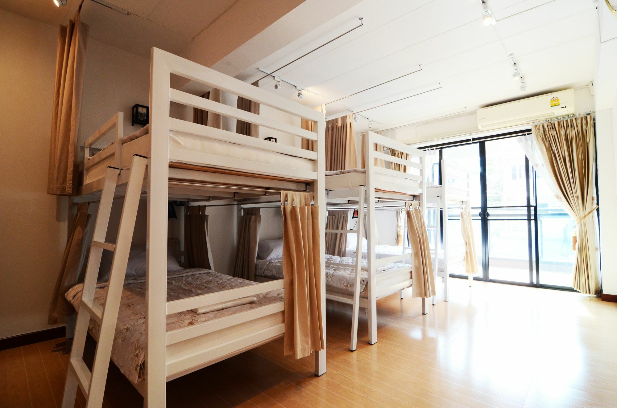 Lanna Thai Hostel チエンマイ エクステリア 写真